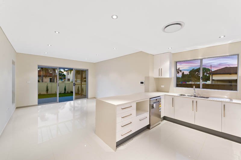 50 Horsley Rd  REVESBY 2