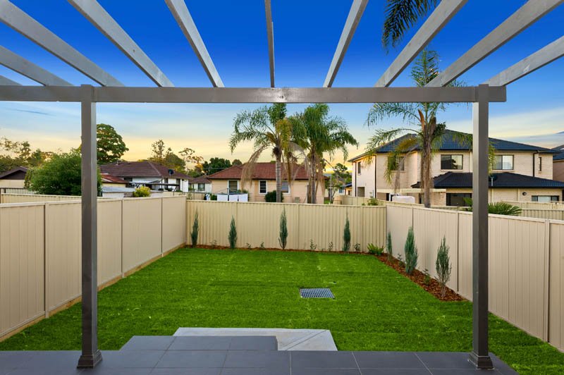 50 Horsley Rd  REVESBY 8