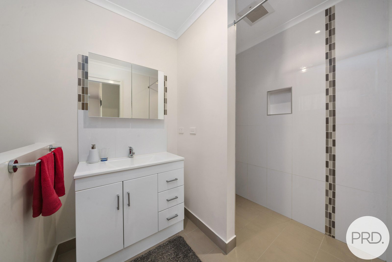 50 Howrah Road HOWRAH 16