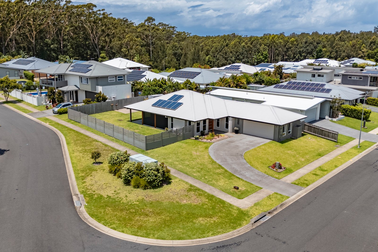 50 Ivory Cct  SAPPHIRE BEACH 2