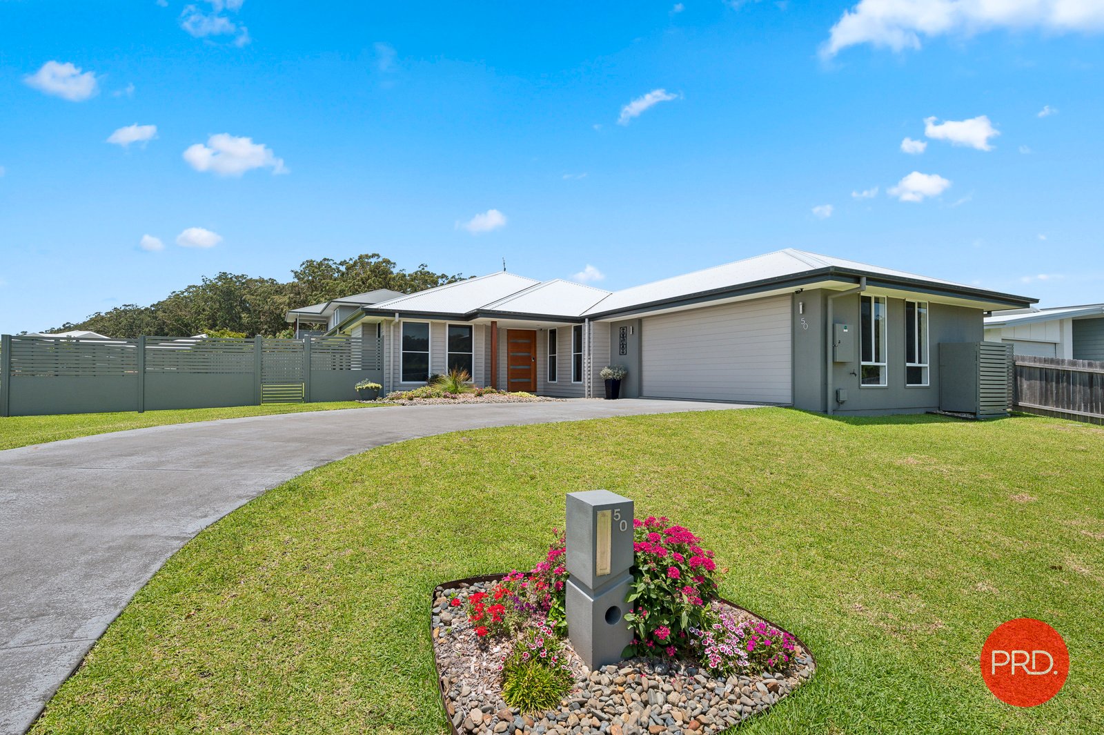 50 Ivory Cct  SAPPHIRE BEACH 3