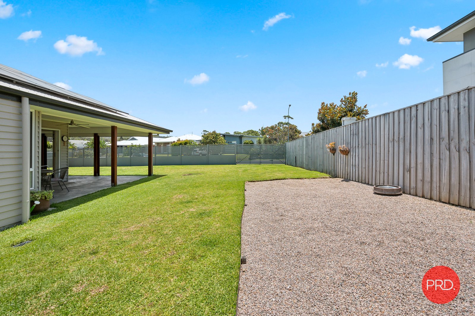 50 Ivory Cct  SAPPHIRE BEACH 23