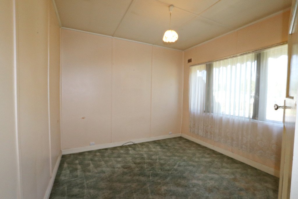 50 King Street TUMBARUMBA 6