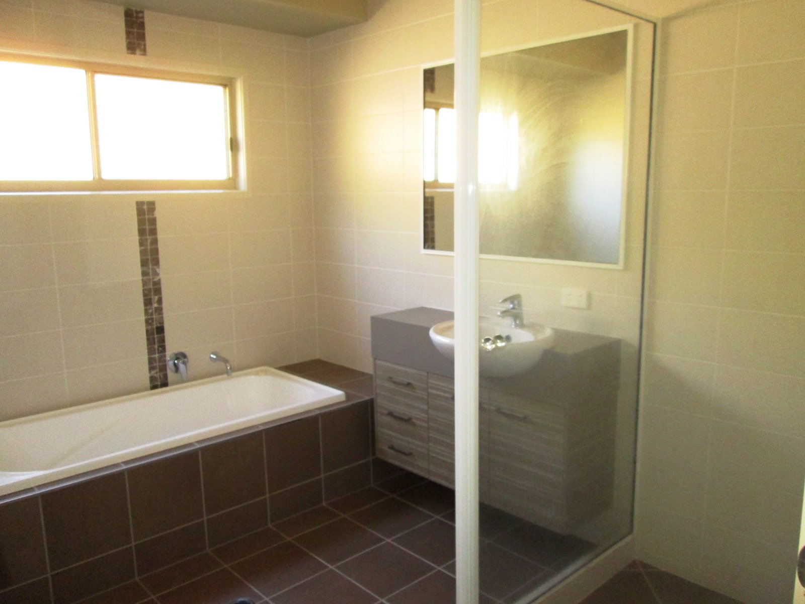 50 Kingfisher Tce  JUBILEE POCKET 7