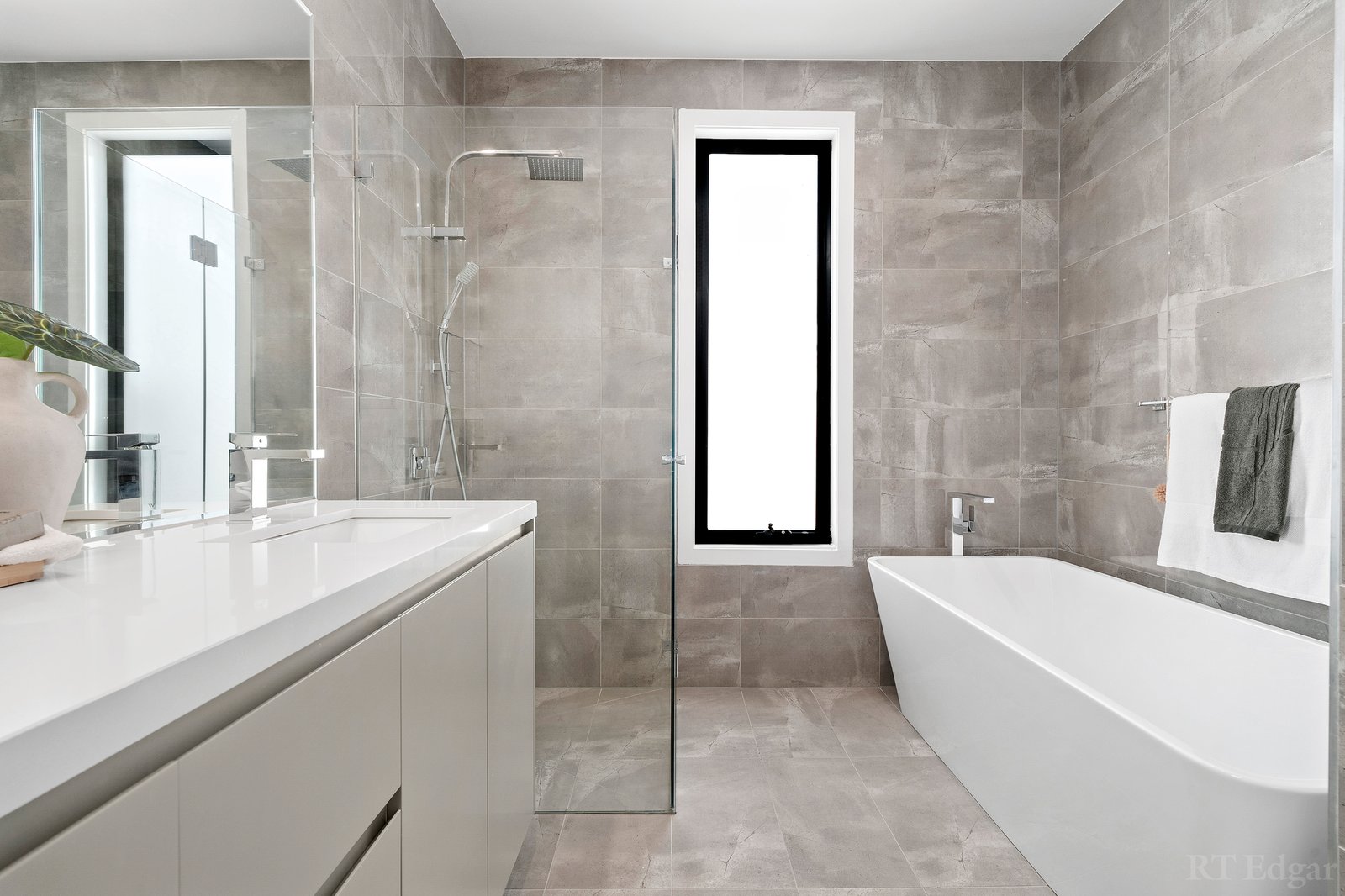 Real Estate and Property in 50 Leinster Grove, Thornbury, VIC