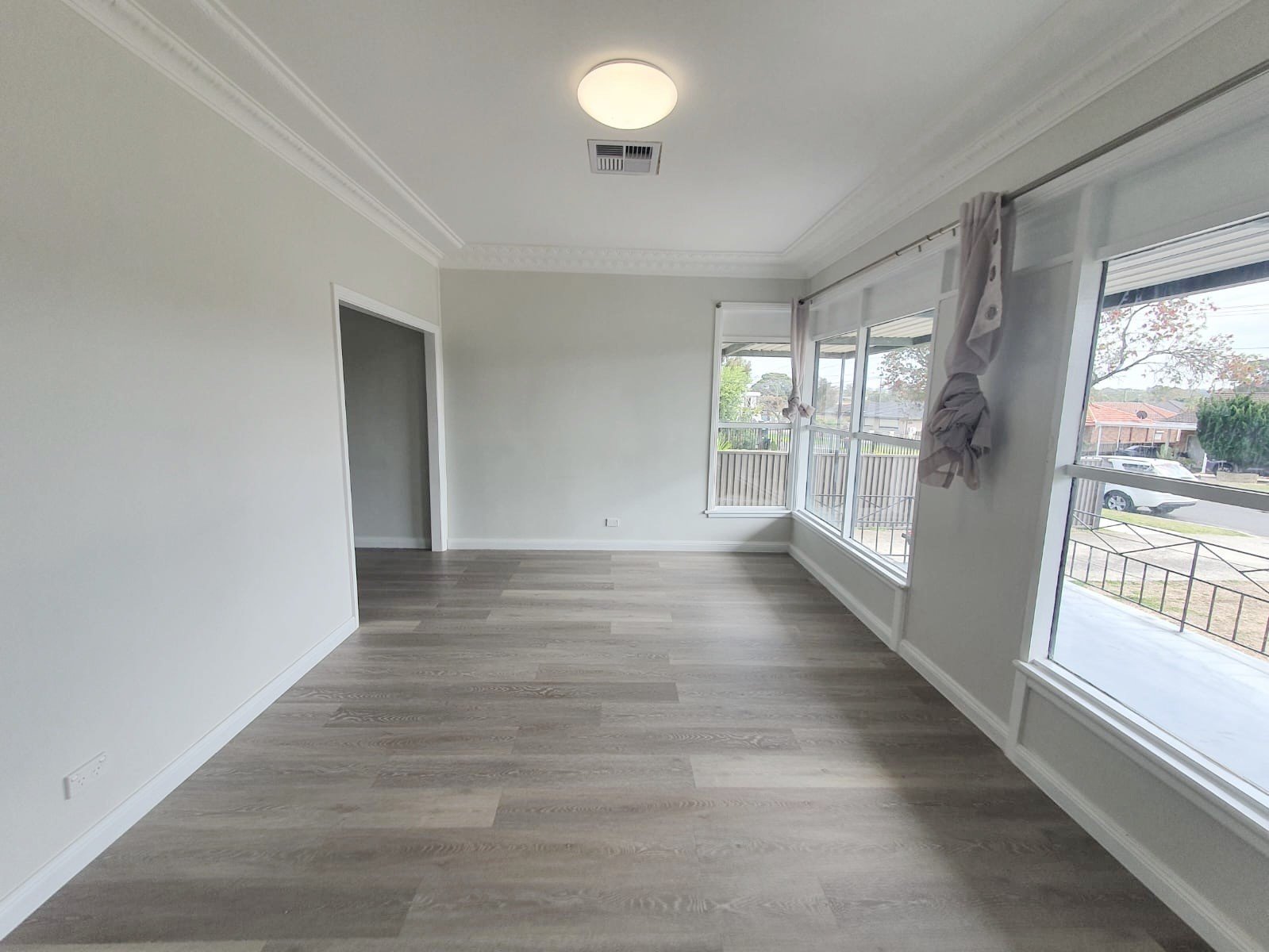 50 Lions Avenue LURNEA 4