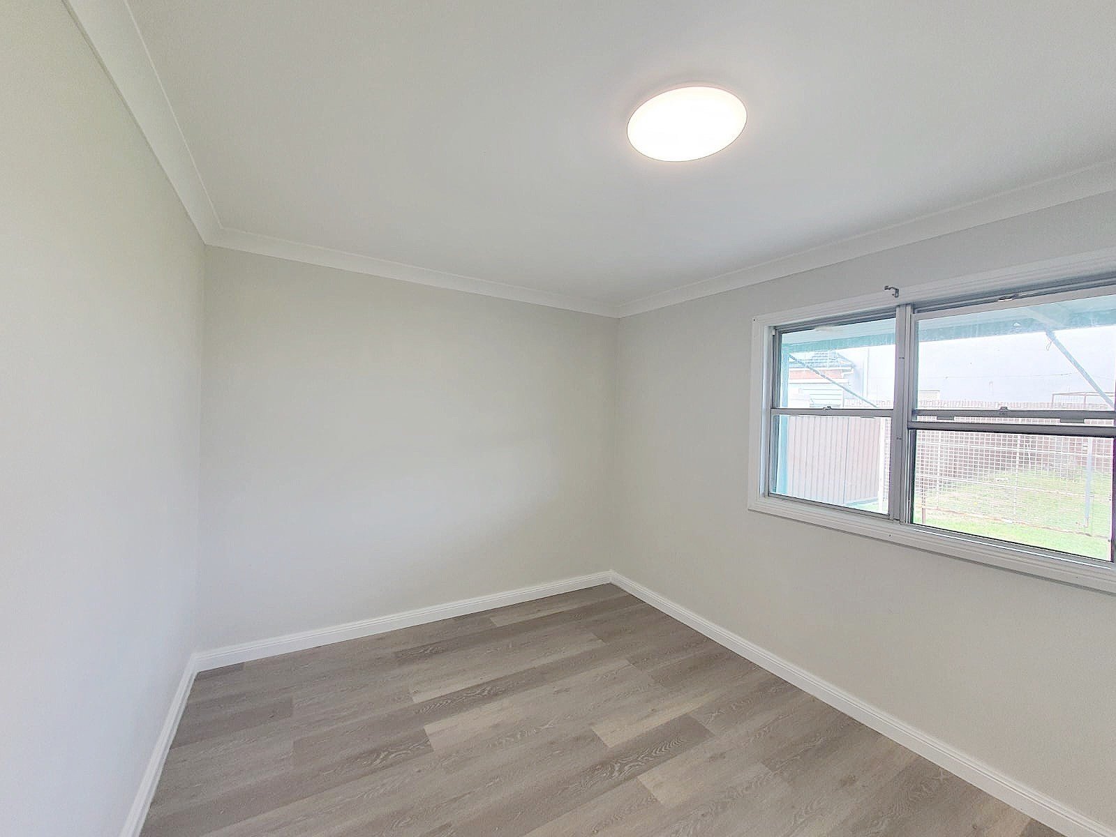 50 Lions Avenue LURNEA 7