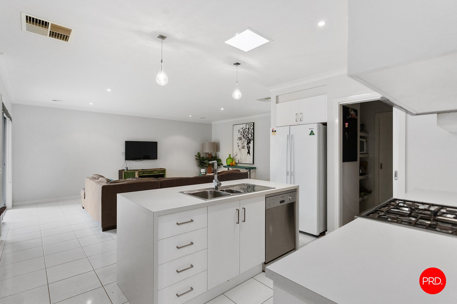 50 Londonderry Way EPSOM 8