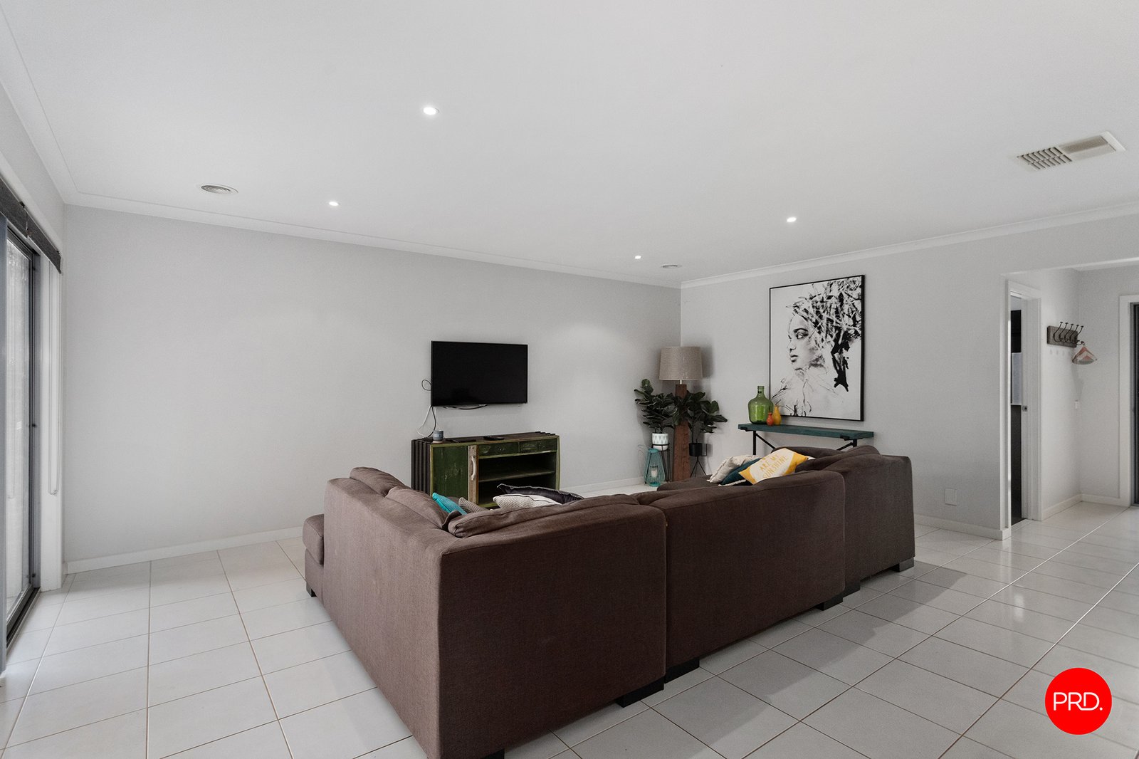 50 Londonderry Way EPSOM 11