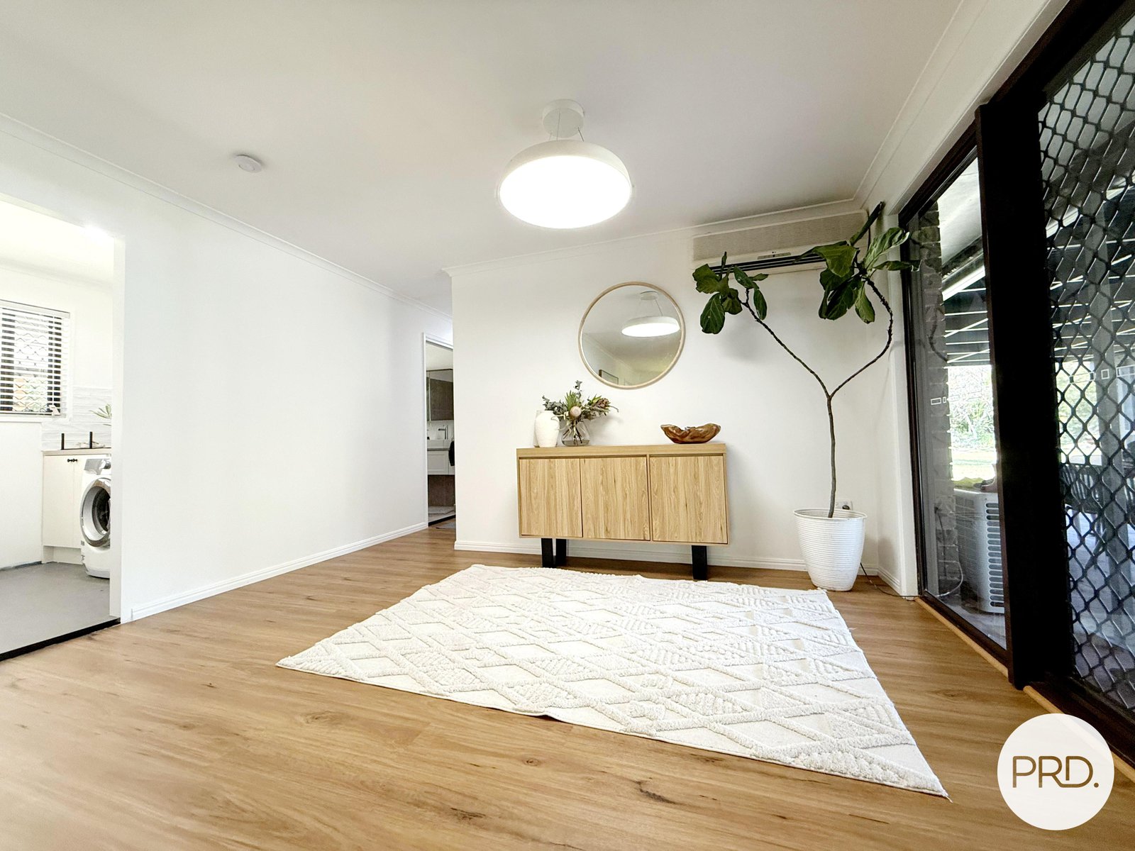 50 Mcleod Street BOYNE ISLAND 10