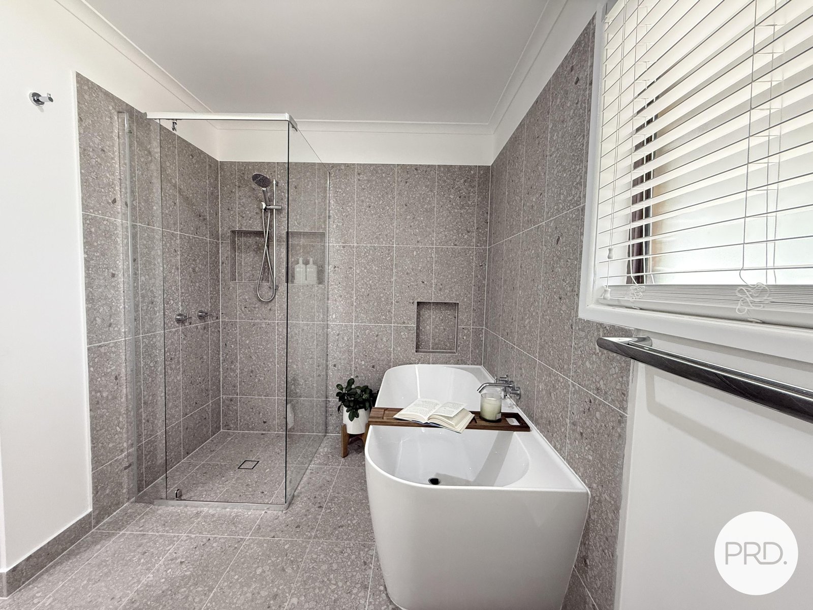 50 Mcleod Street BOYNE ISLAND 13