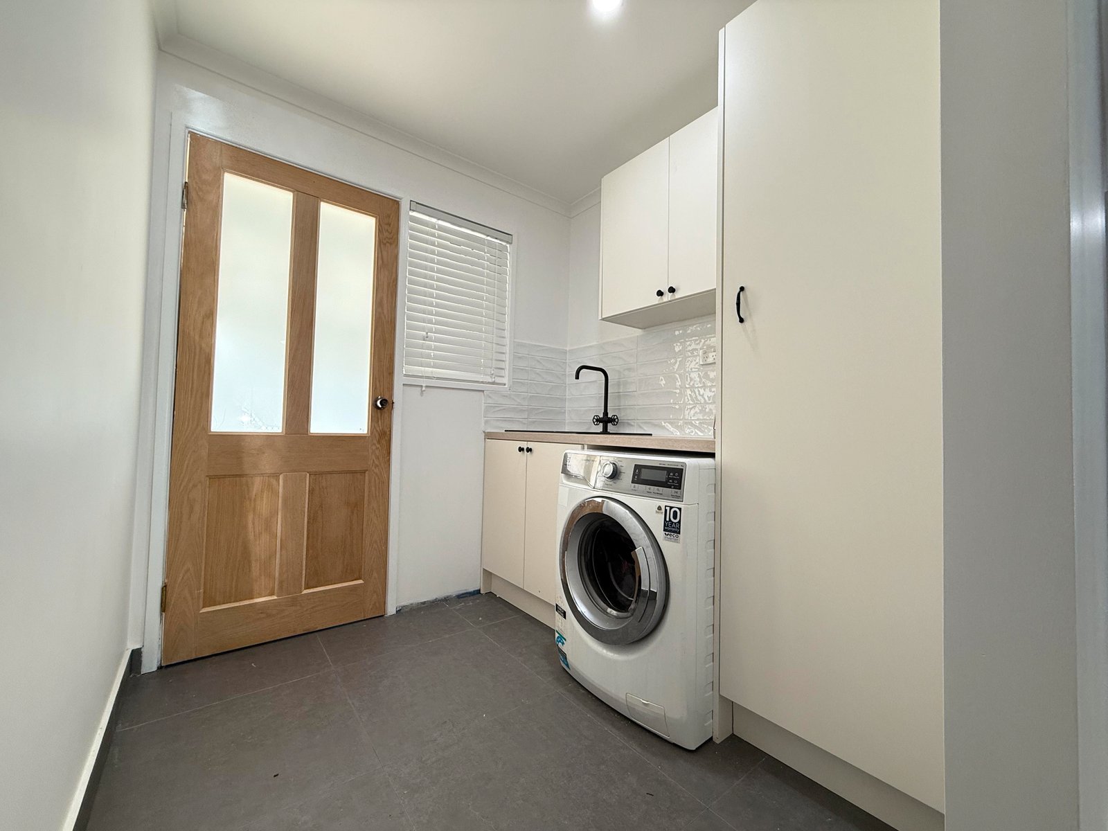 50 Mcleod Street BOYNE ISLAND 17