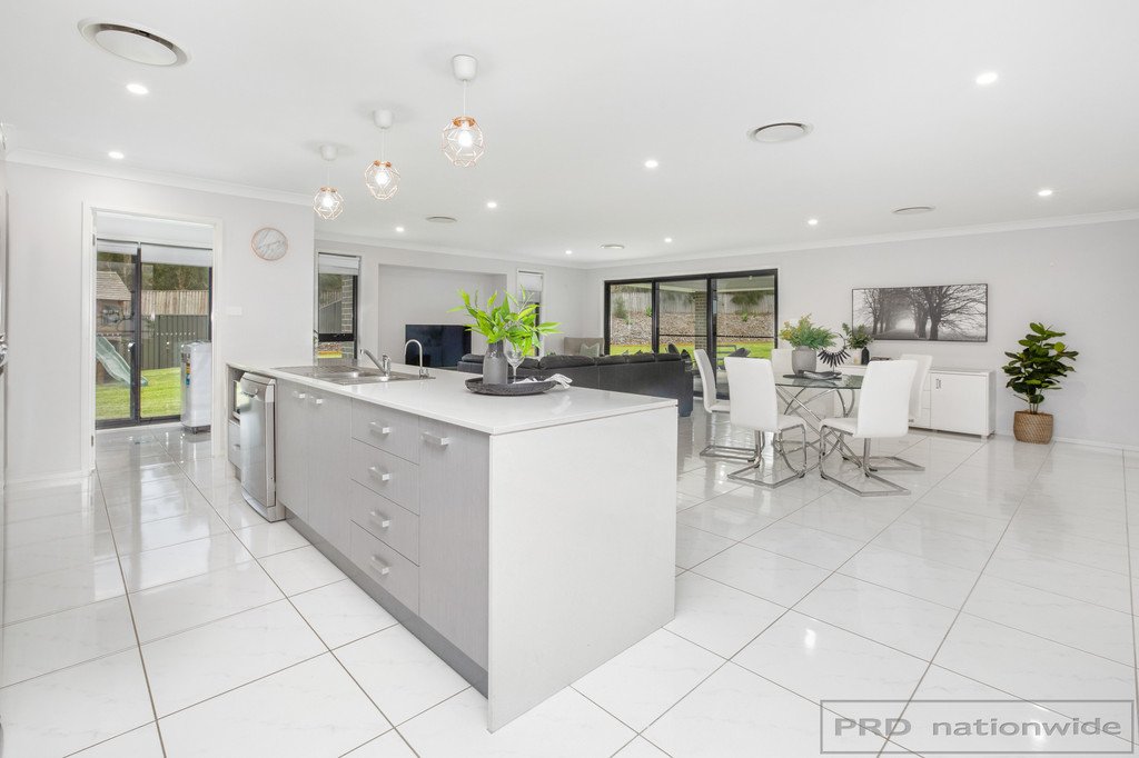 50 Mileham Circuit RUTHERFORD 4