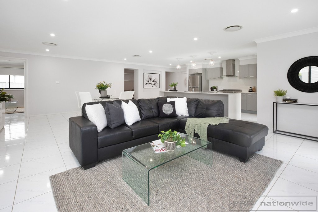 50 Mileham Circuit RUTHERFORD 9