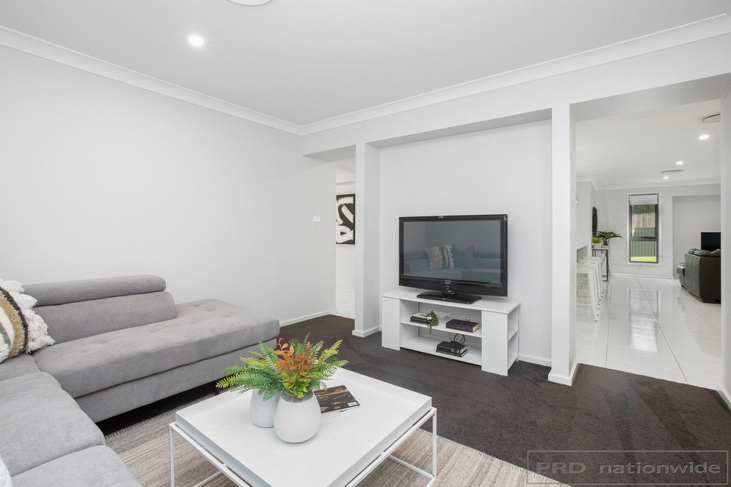 50 Mileham Circuit RUTHERFORD 11