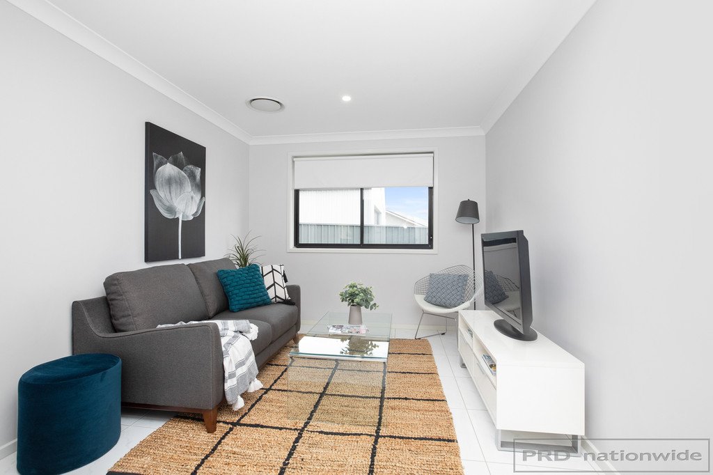 50 Mileham Circuit RUTHERFORD 13