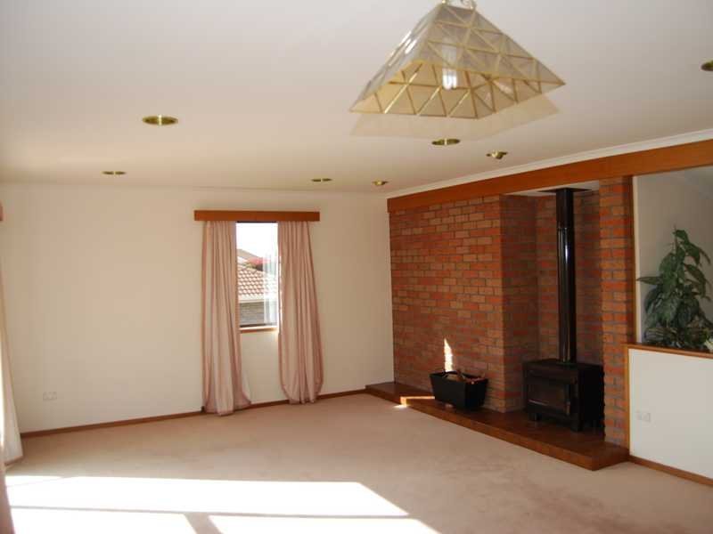 50 Mirramar Park BLACKMANS BAY 2