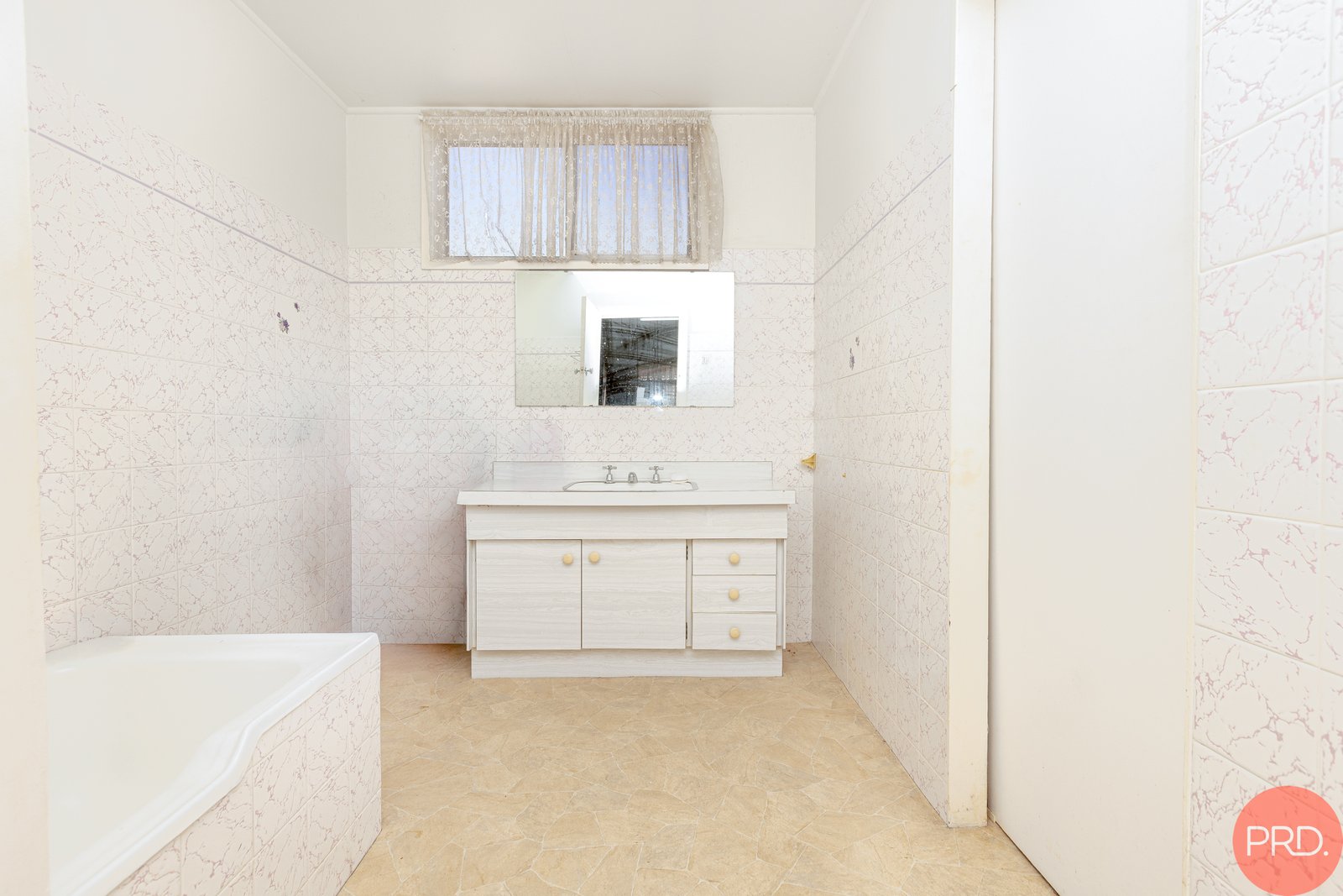 50 Mitchell Avenue KURRI KURRI 8