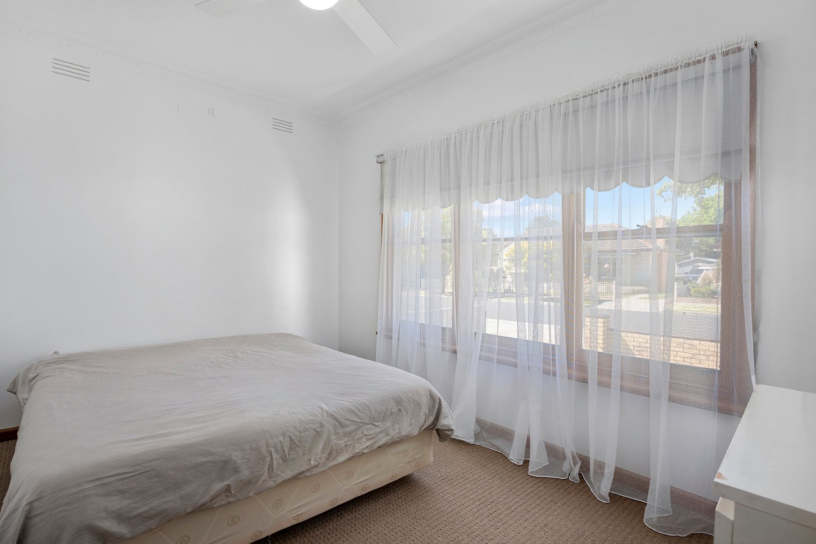 Gallery: 50 Montgomery Cres