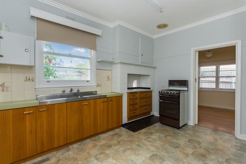 50 Moran Street LONG GULLY 3