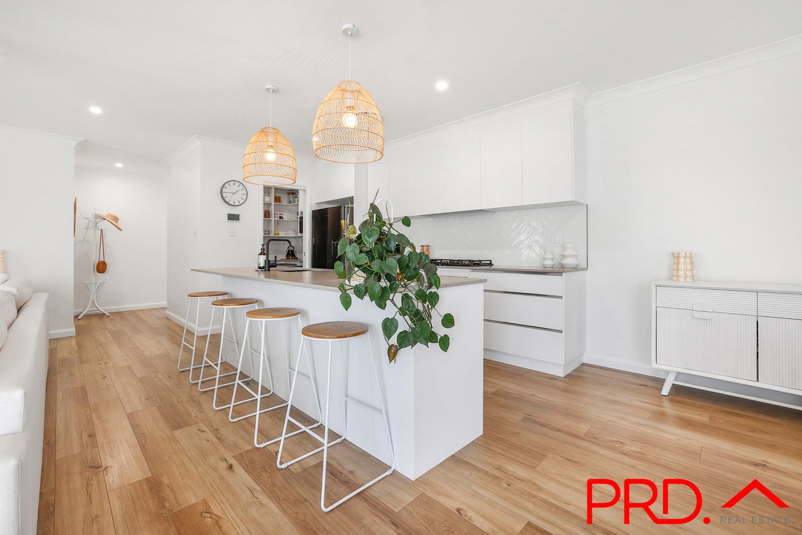 50 Mustang Close TAMWORTH 9