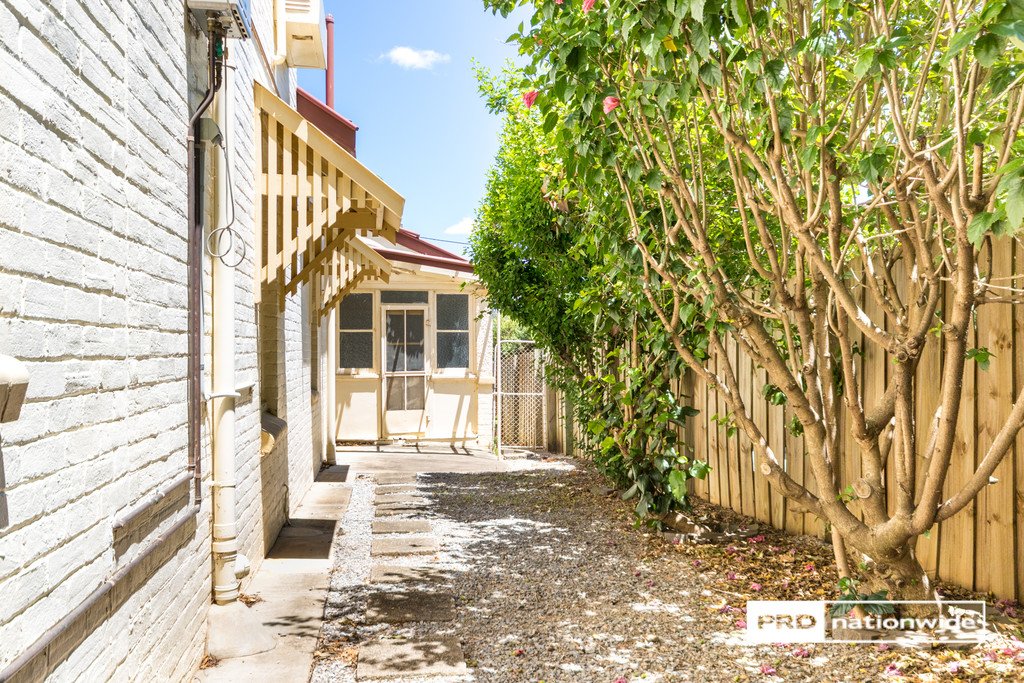 50 Napier Street TAMWORTH 18