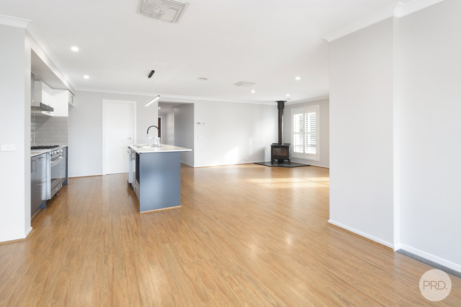 50 Normlyttle Parade MINERS REST 6