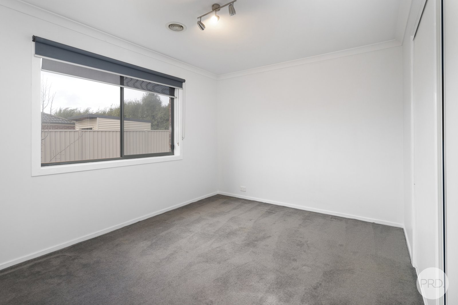 50 Normlyttle Parade MINERS REST 11