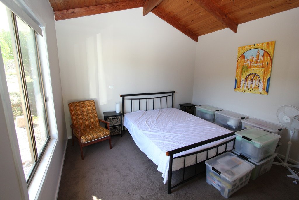 50 Old Western Highway GORDON 14