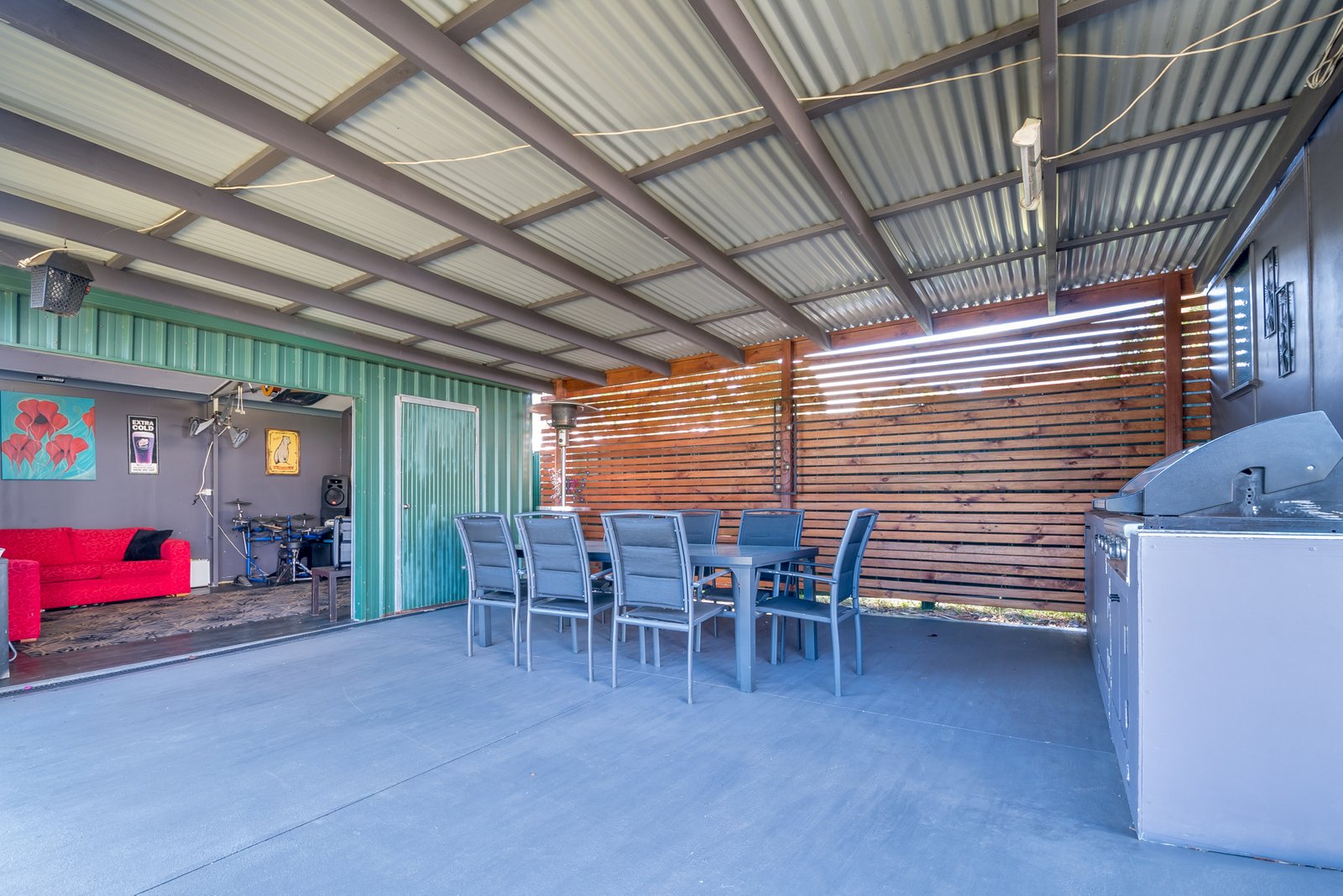 50 Parkside Drive DAPTO 9