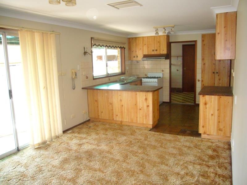 50 Pugsley Avenue ESTELLA 3