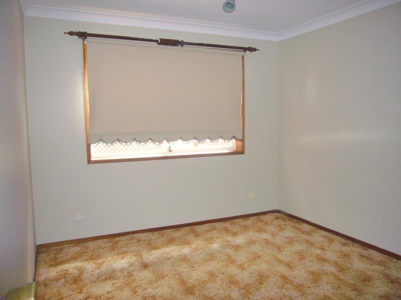 50 Pugsley Avenue ESTELLA 5