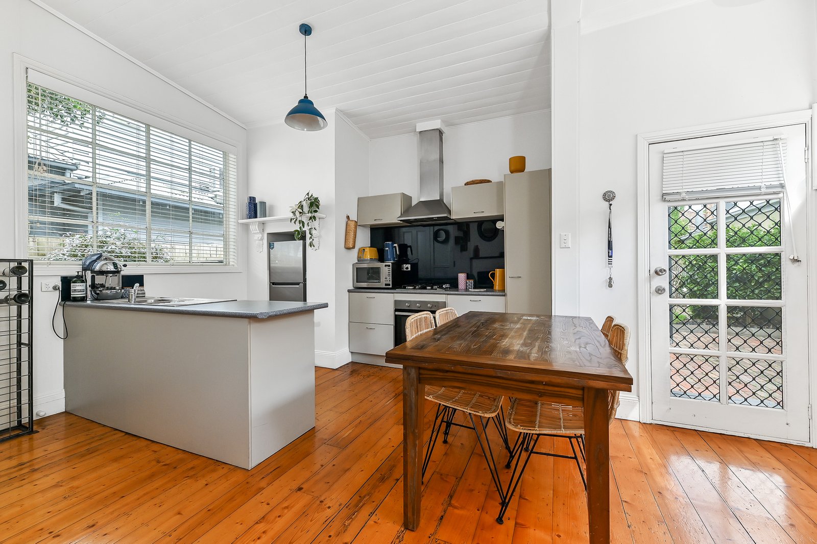 Gallery: 50 Queens Avenue