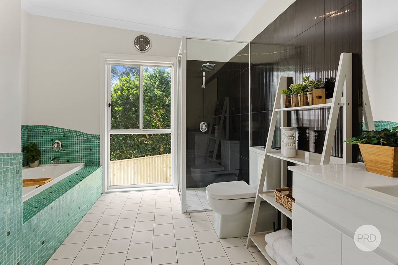 50 Renway Avenue LUGARNO 14