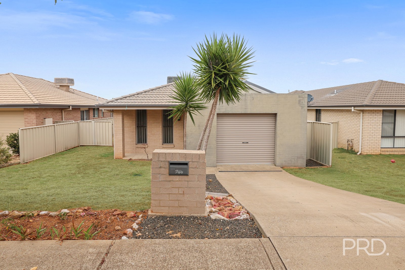 50 Riverview Street NORTH TAMWORTH 2