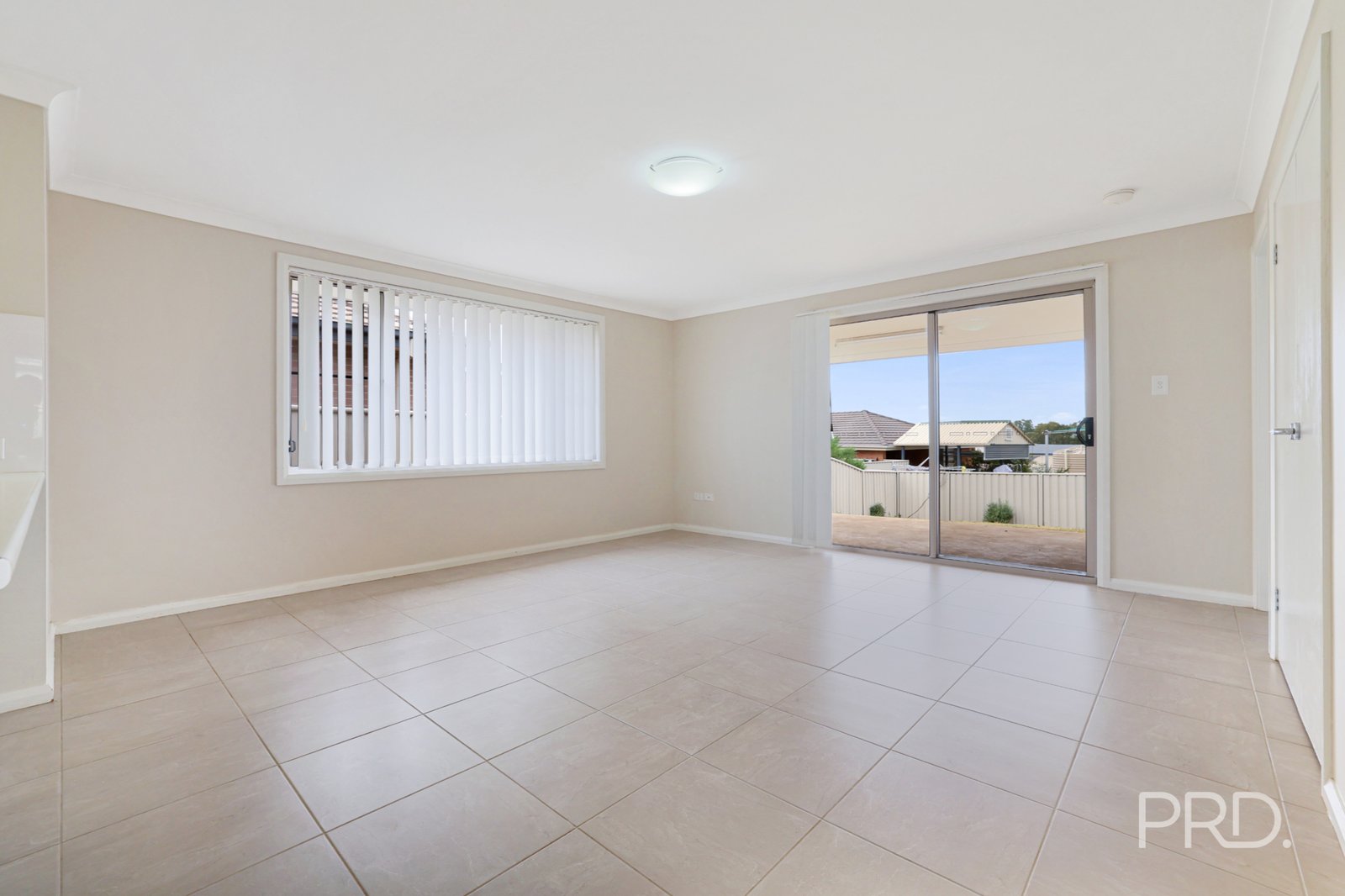 50 Riverview Street NORTH TAMWORTH 11