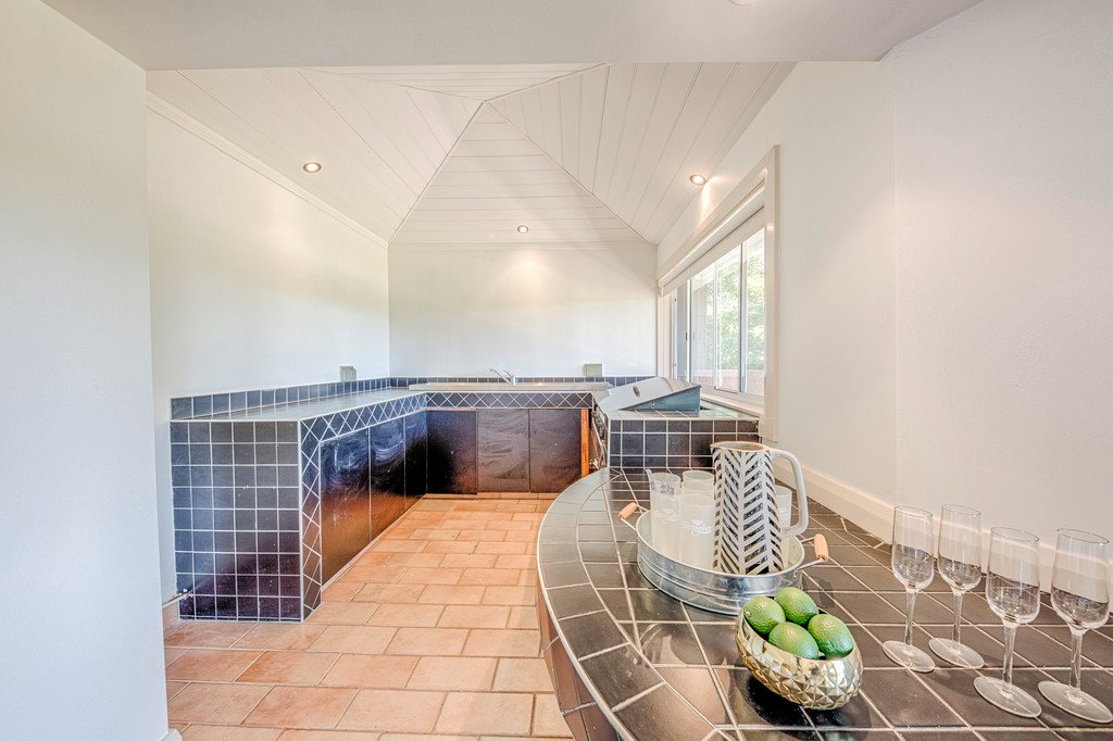 50 Russell St  CLARENCE TOWN 25