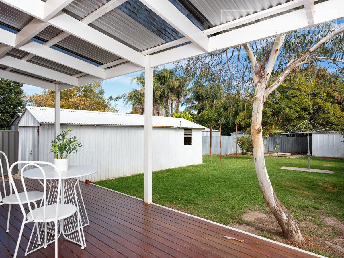 50 Shaw Street WAGGA WAGGA 4