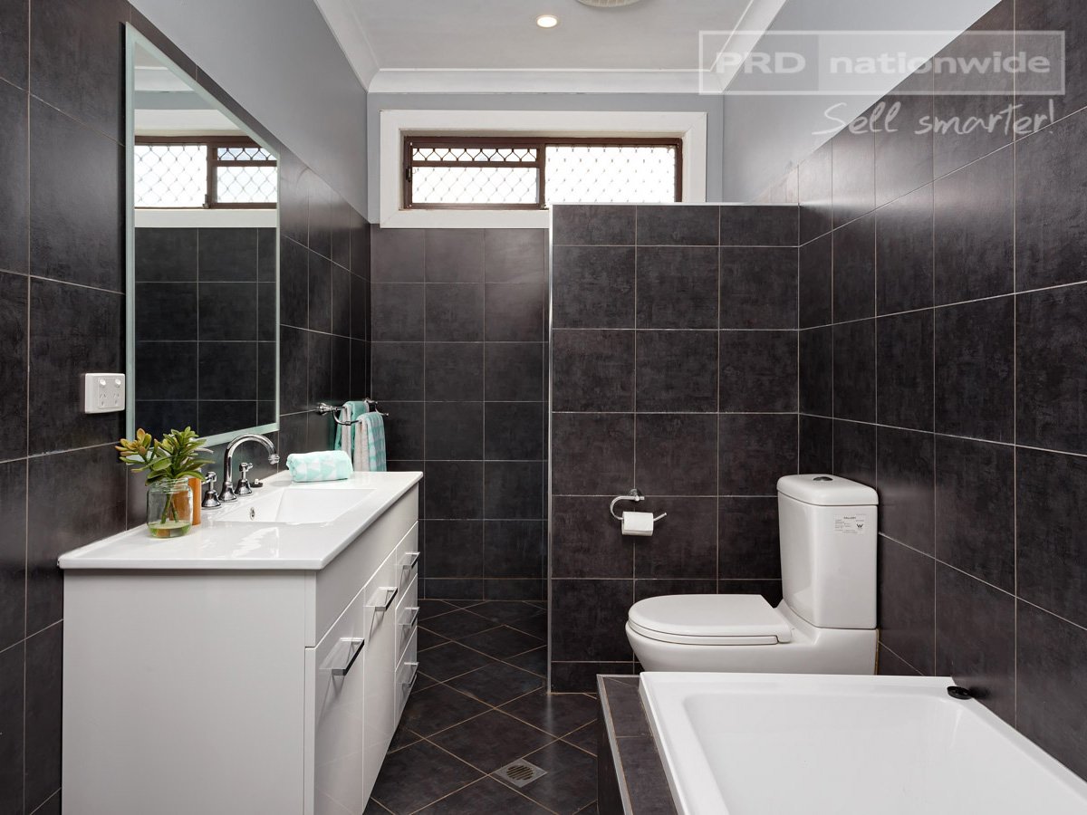 50 Shaw Street WAGGA WAGGA 8