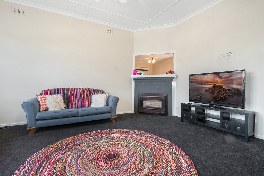 50 Somerville Street FLORA HILL 4