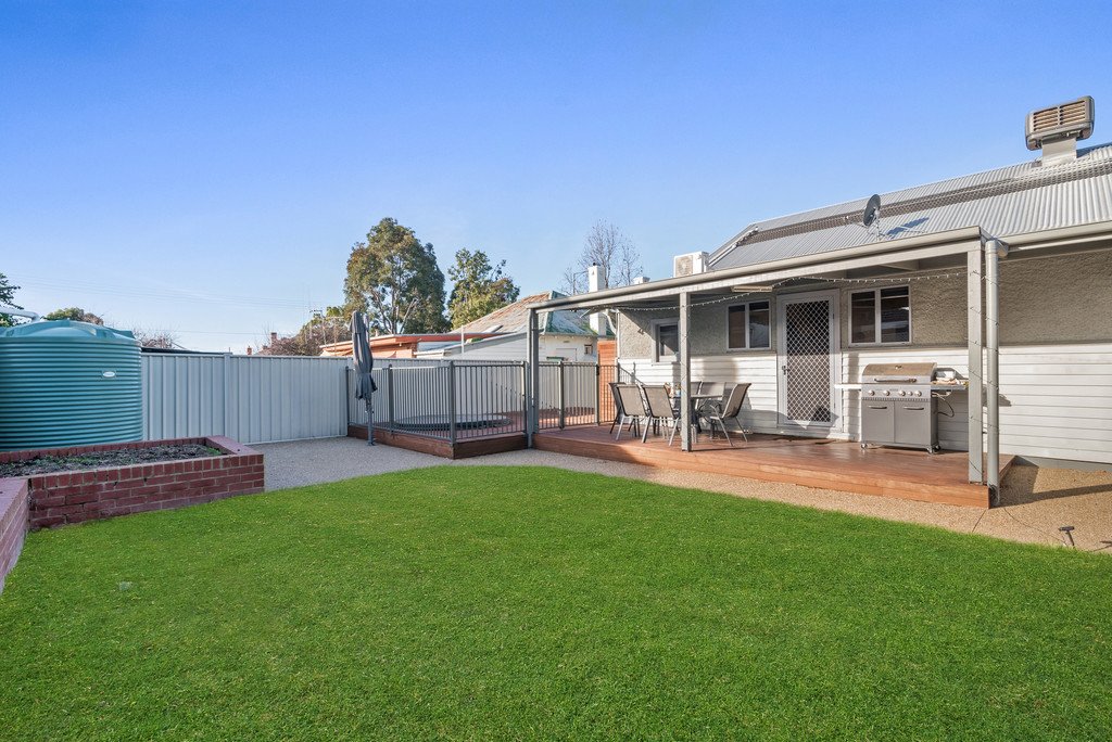 50 Somerville Street FLORA HILL 9