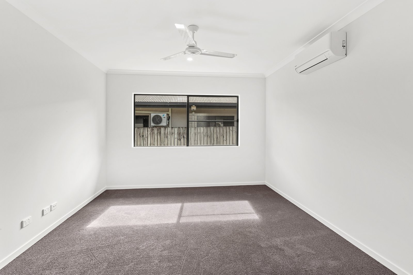 50 South Molle Boulevard CANNONVALE 10