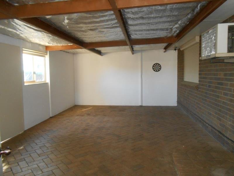 50 Sussex Street TAMWORTH 7