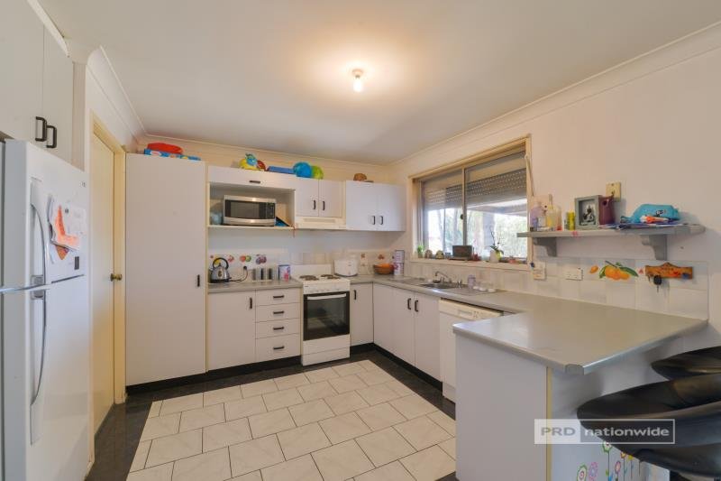 50 Sussex Street TAMWORTH 4