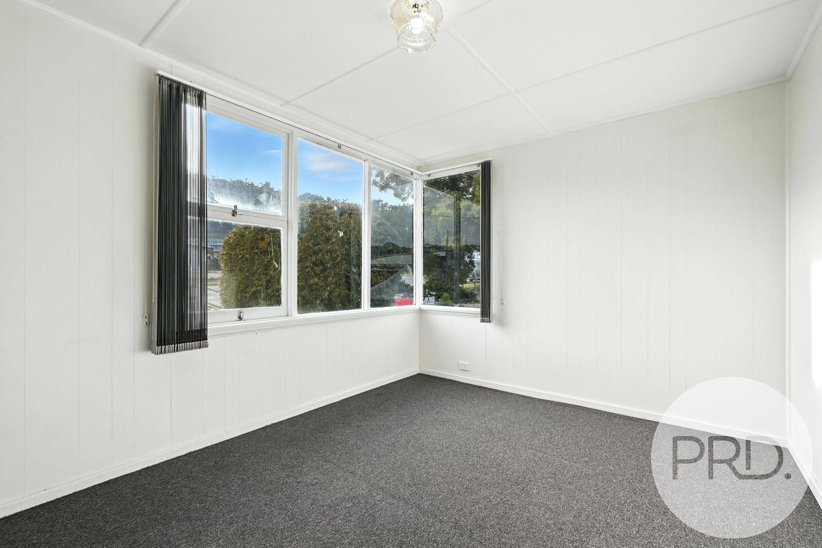 50 Sycamore Road RISDON VALE 9