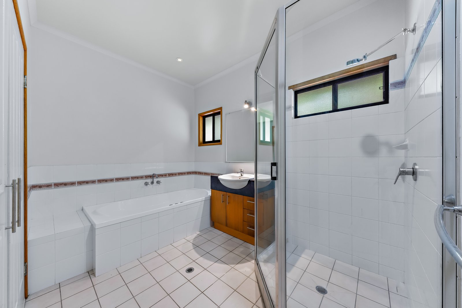 50 Tropic Road CANNONVALE 7