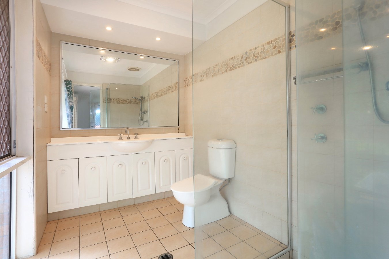 50 Watford Crescent MOLENDINAR 10