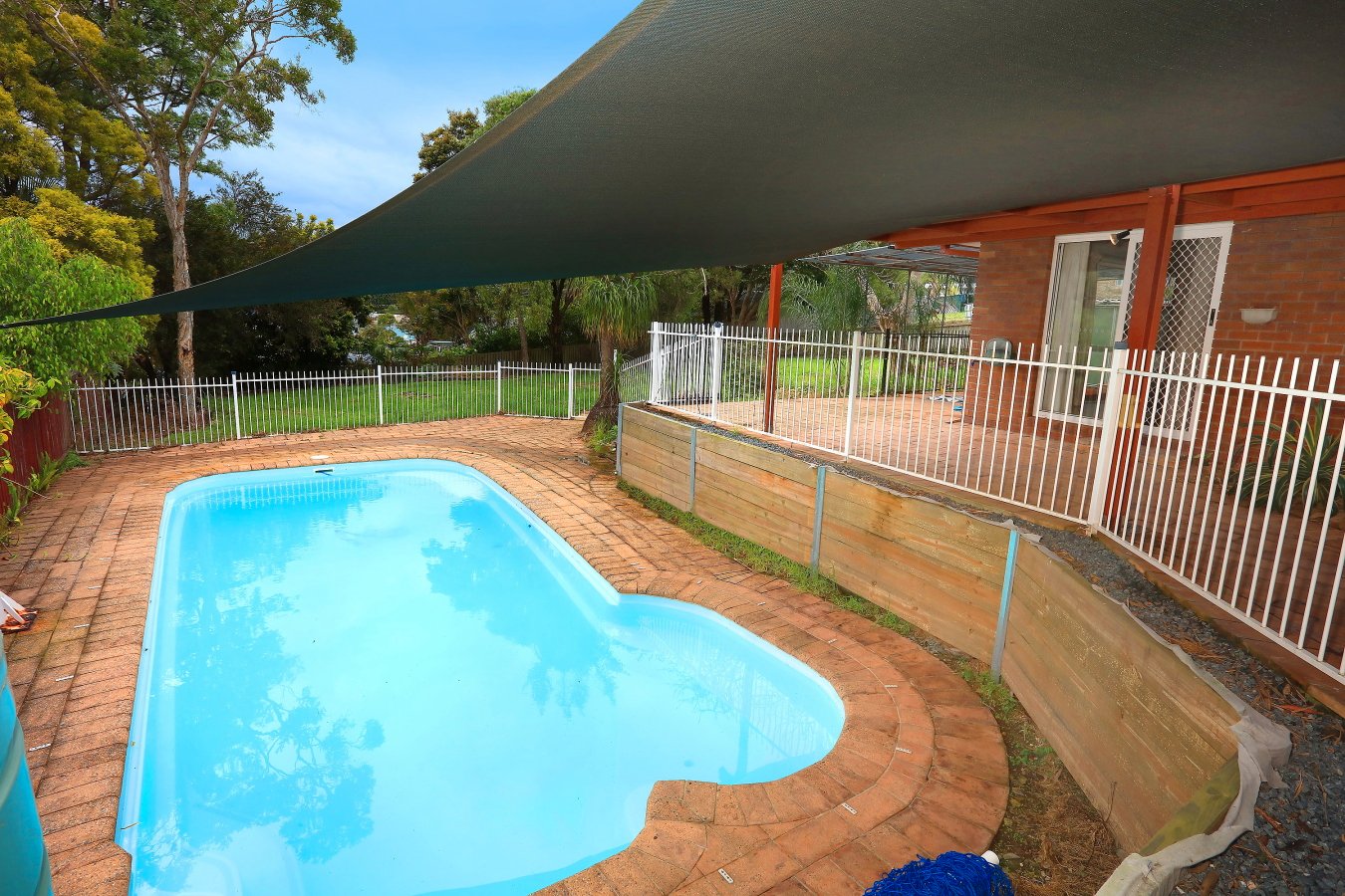 50 Watford Crescent MOLENDINAR 16