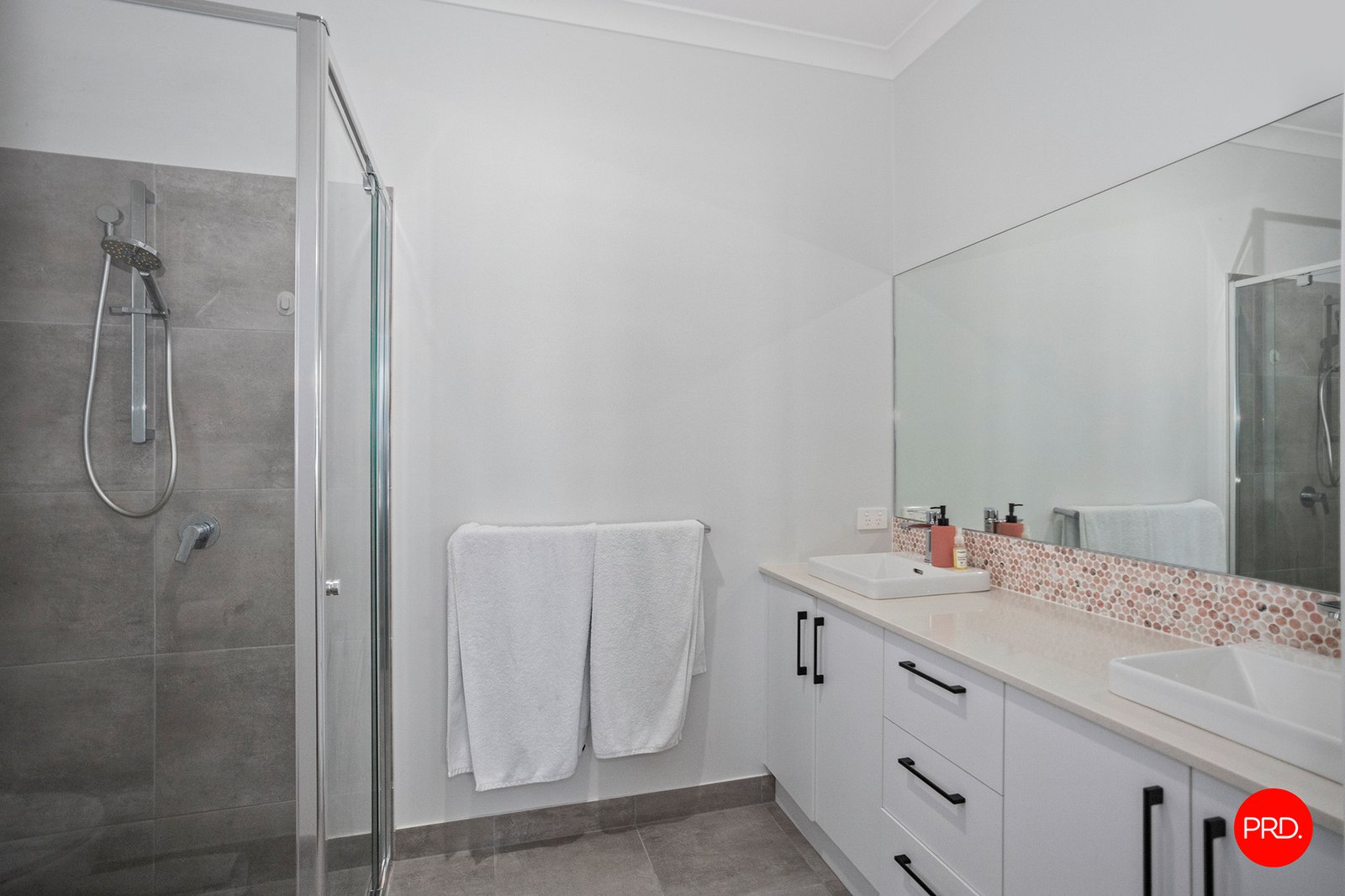 50 Whirrakee Parade HUNTLY 12