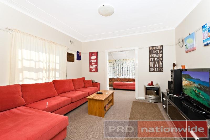 500 Henry Lawson Drive EAST HILLS 4